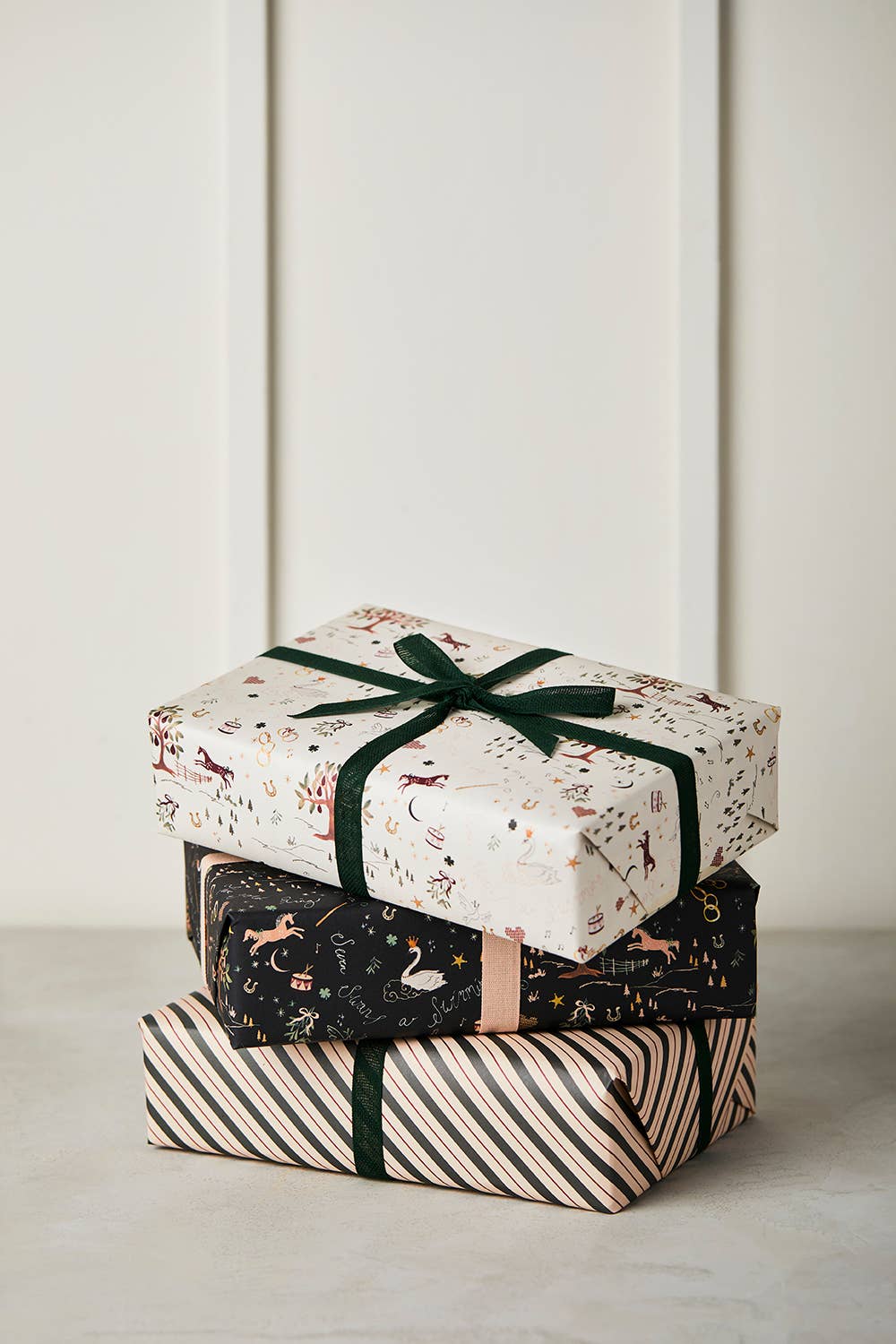 L&L 12 Days of Christmas Ivory & Red Check Wrapping Paper