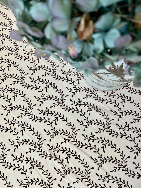 Winding Vines Tablecloth in Chocolate Brown