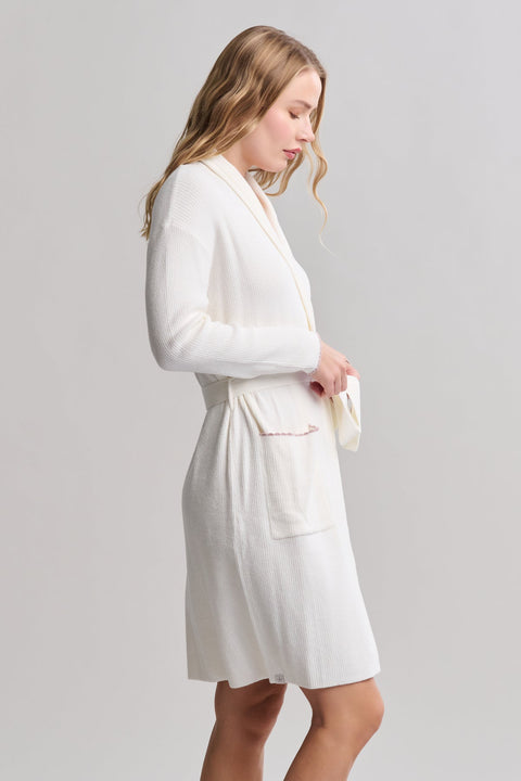 Side view of ribbed knee-length robe
