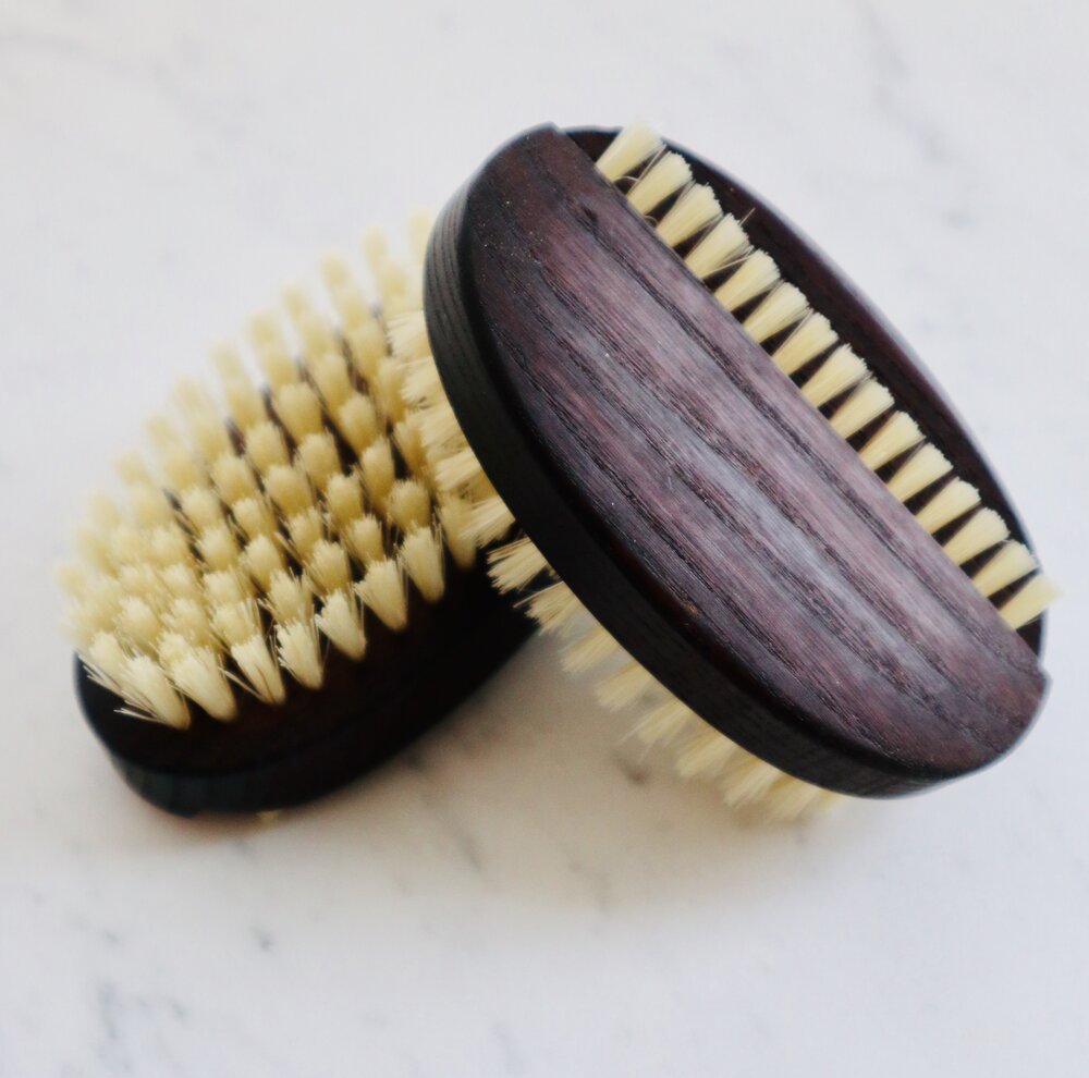 Nail Brush Oval Thermowood