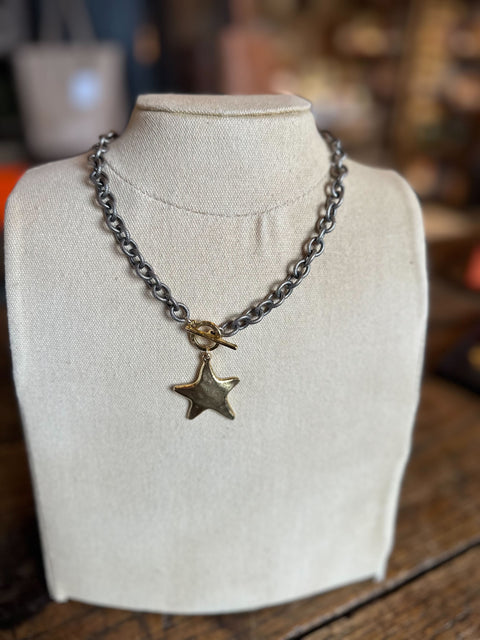 Silver Chunky Toggle Star Necklace