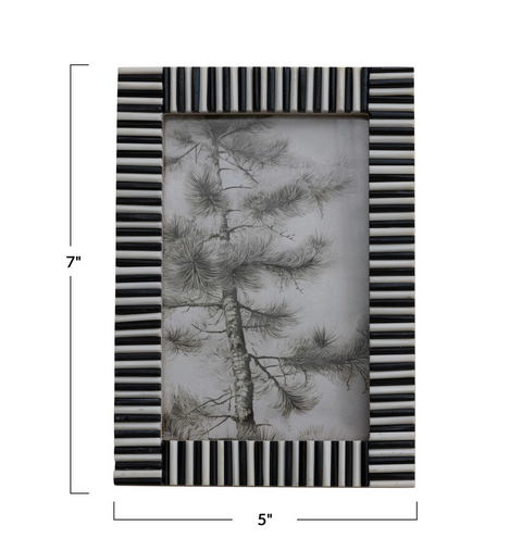 Black & White Ribbed Photo Frame
