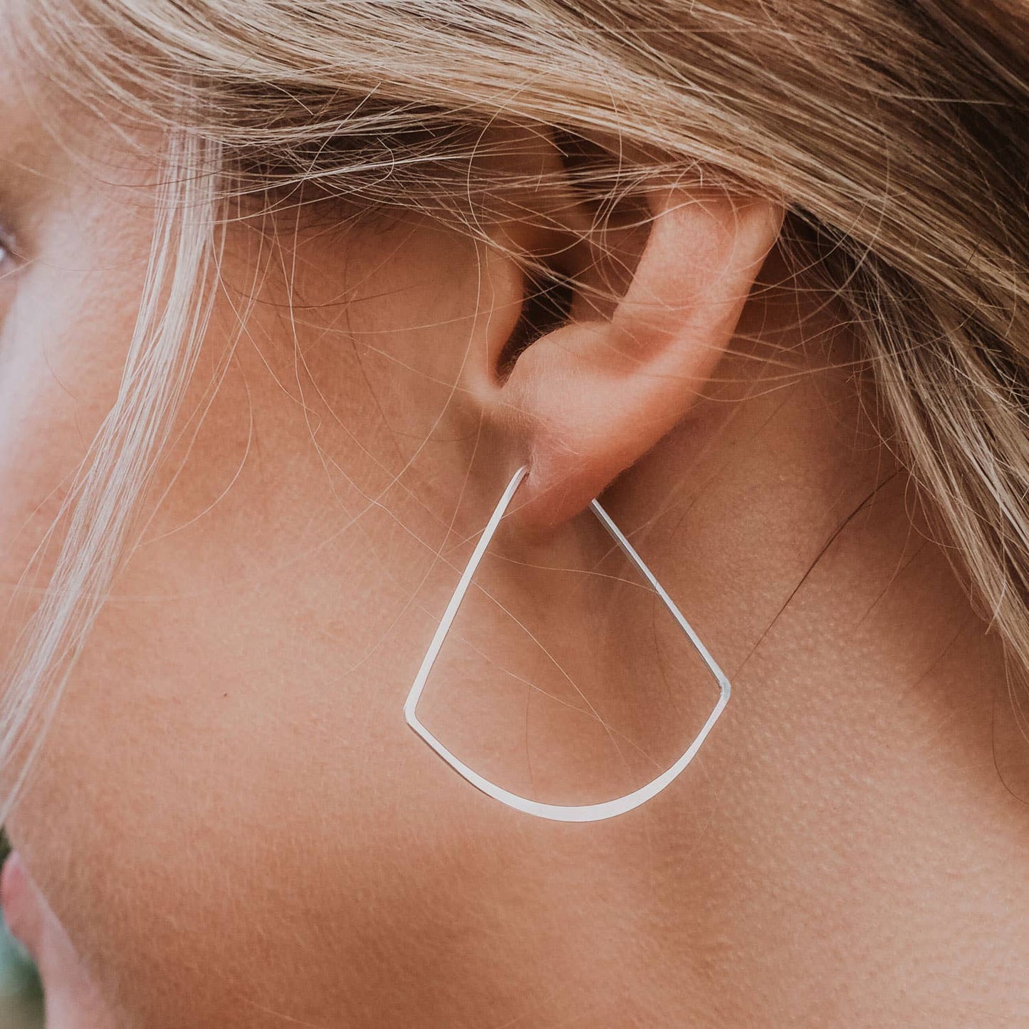 Minimal Hoop Earrings: Fan | sterling silver or gold filled