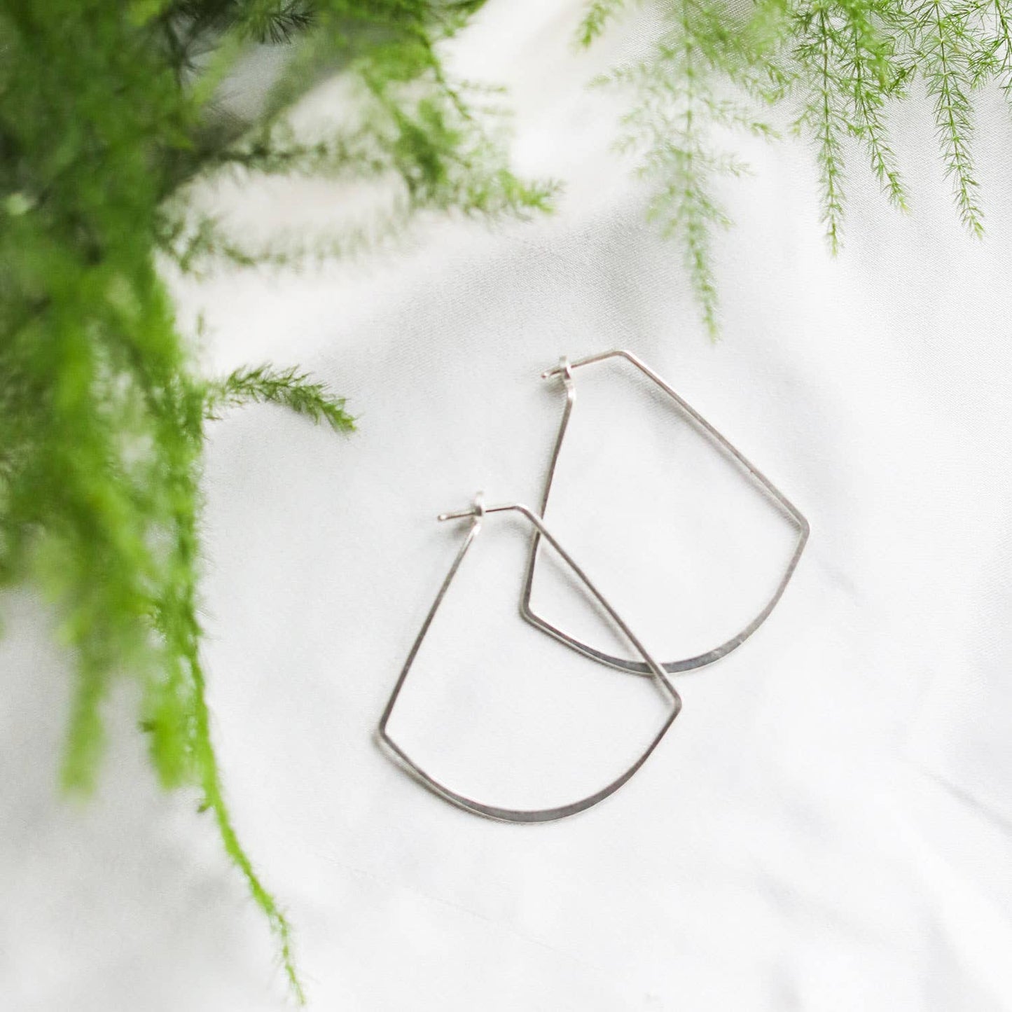 Minimal Hoop Earrings: Fan | sterling silver or gold filled